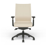Кресло Cydia модели 3310 MESH от компании 9to5 Seating белого цвета