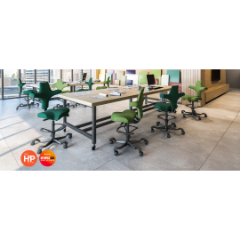 Офісне крісло HÅG Capisco 8126 від 9to5 Seating рожевого кольору