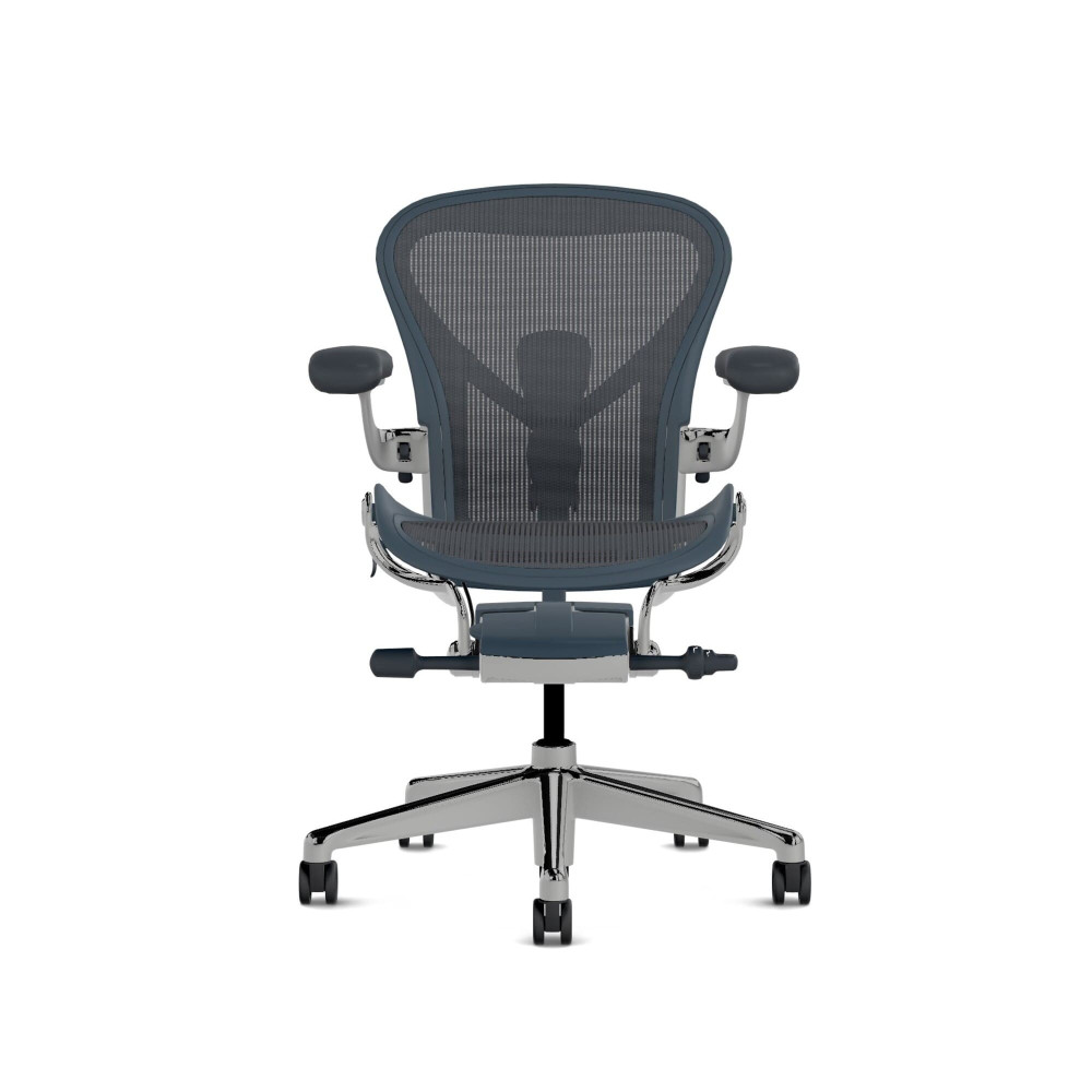 Herman Miller Aeron - Офісне крісло, розмір A, синє сидіння та спинка, основа з полірованого алюмінію з гумовими колесами | Офіси