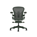 Herman Miller Aeron - Офісне крісло, розмір A, колір зелений, сталева основа з поліамідними колесами | Робочий стіл