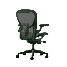 Herman Miller Aeron - Офісне крісло, розмір C, колір зелений, сталева основа з поліамідними колесами | Робоче середовище