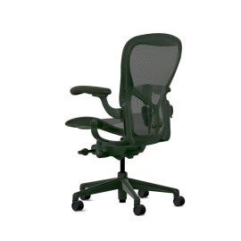 Herman Miller Aeron - Офісне крісло, розмір C, колір зелений, сталева основа з поліамідними колесами | Робоче середовище